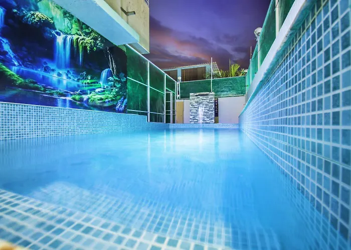 Silver Leaf Villa