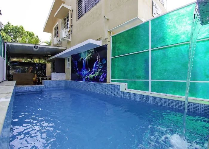 Silver Leaf Villa