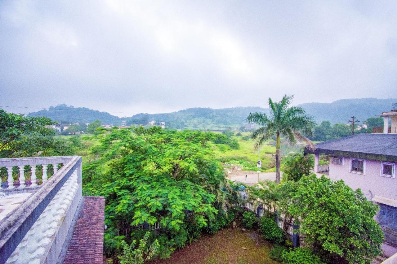 Silver Leaf Villa *
