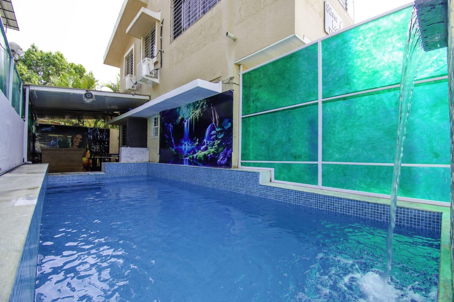 Villa Silver Leaf